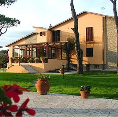 Guest house Acero Marina Di Carrara